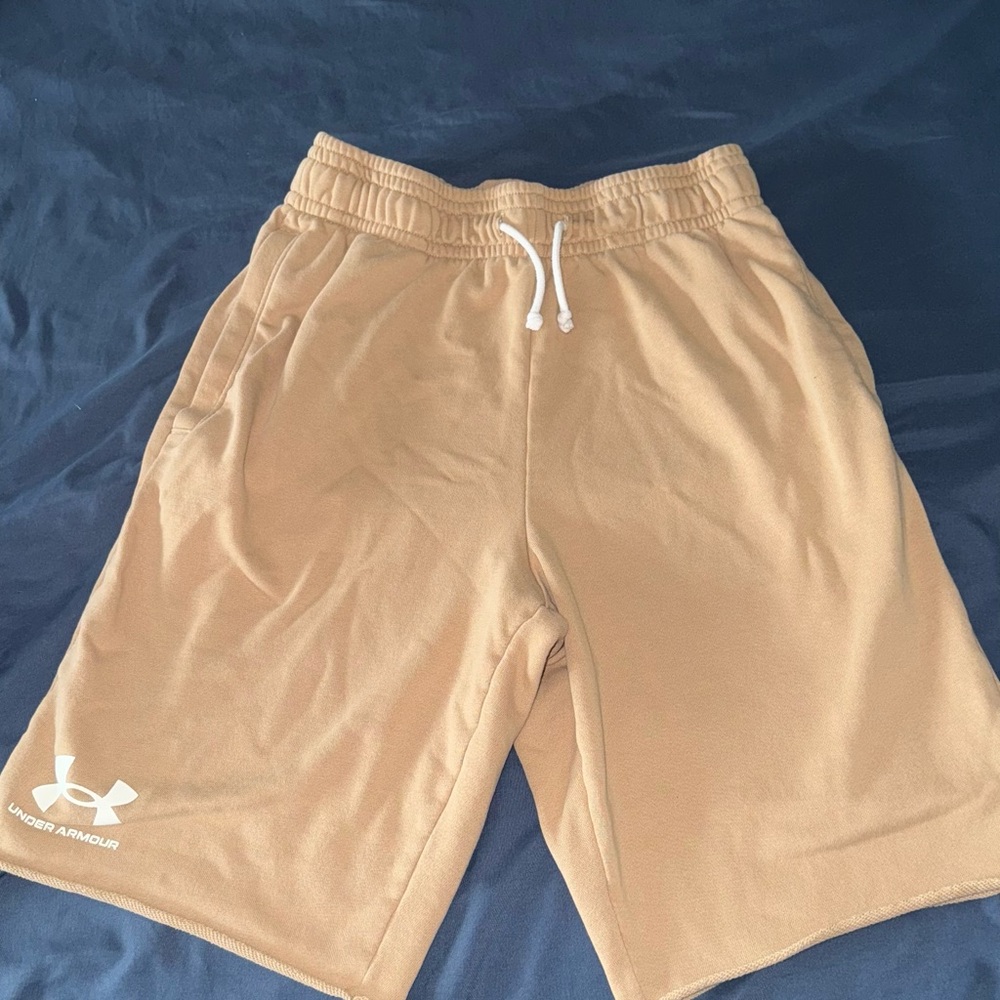 Under Armour Tan Athletic Shorts Relaxed Fit